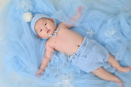 铁岭满月宝宝放屁臭